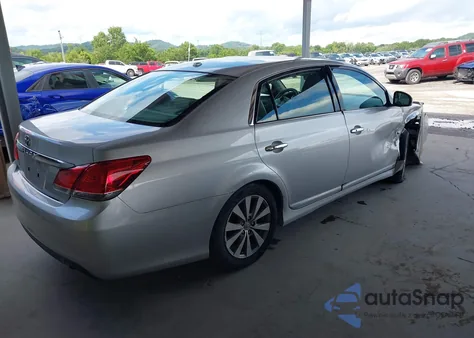 2011 Toyota Avalon Limited z USA, uszkodzony, nr VIN 4T1BK3DBXBU386286